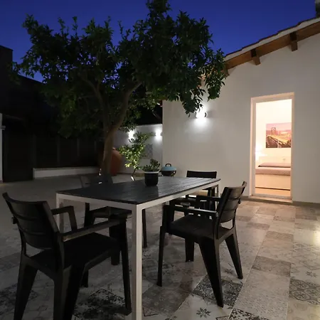 La Casetta Di 別荘 モンデッロ